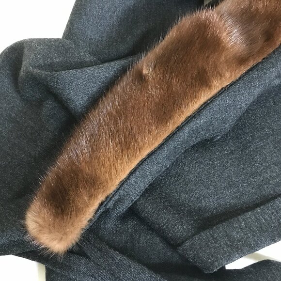 Max Mara Made in Italy Size 6 Designer Mink Collar Very Dark Gray Wrsp Jacket - Picture 8 of 16